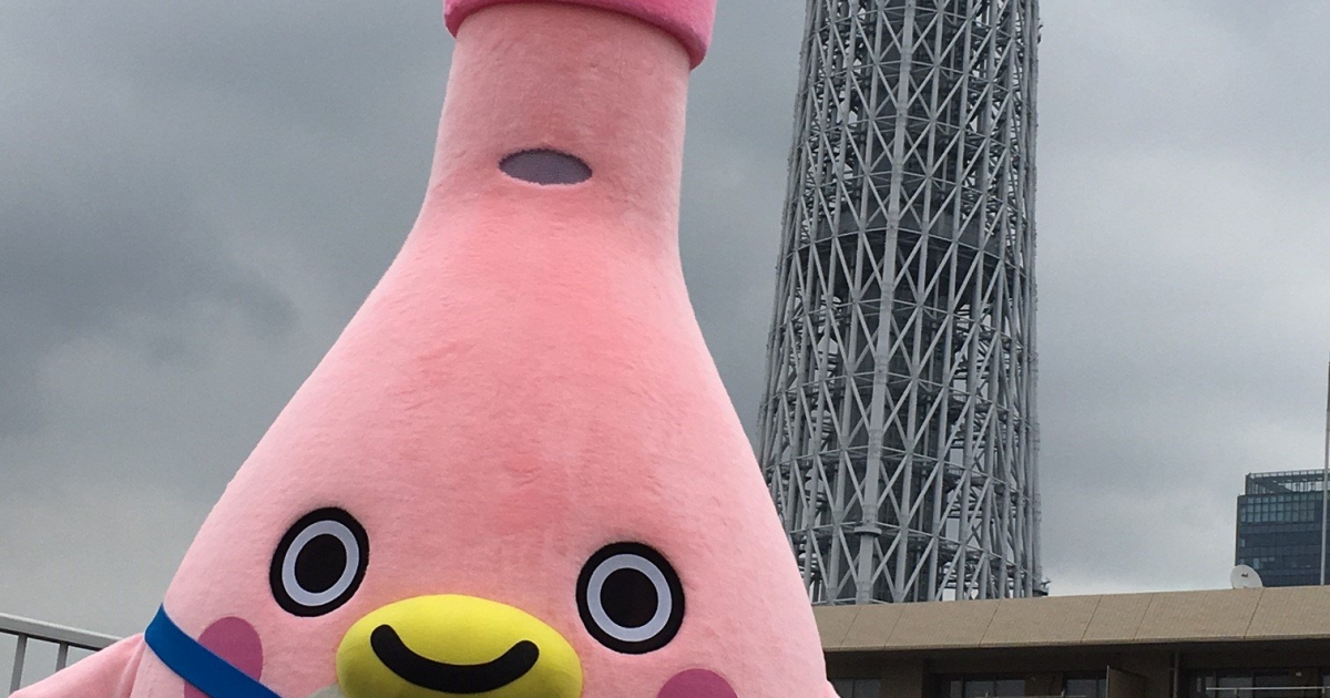 日本製藥公司推出讓網友直呼「屁眼痛痛的」吉祥物，超像浣腸的外型萌的不要不要的！
